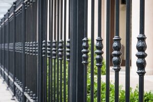 3 Reasons to Choose Powder Coating for Iron Fences Over Liquid Paint